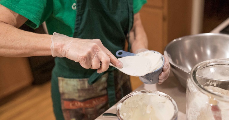 AMMEX Clear Vinyl Exam Latex Free Disposable Gloves (Case of 1000) - Image 2